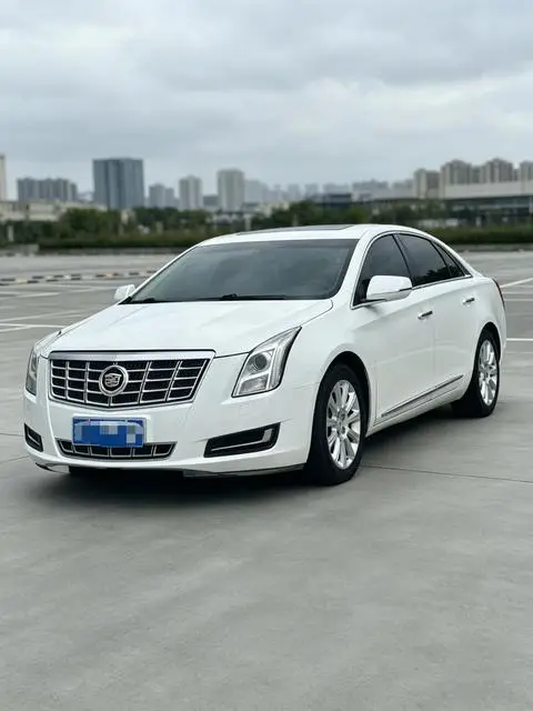 Cadillac XTS 2014 — фото 1