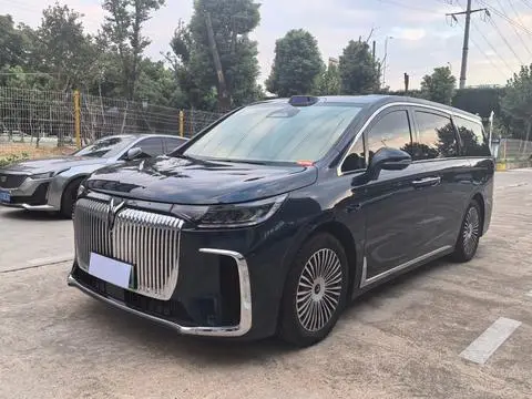 Voyah 梦想家 PHEV 2025