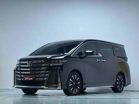 Toyota Vellfire 2024 — фото 1