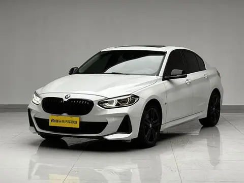 BMW 1 Series 2021