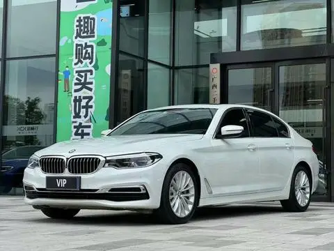 BMW 5 Series 2019 — фото 1