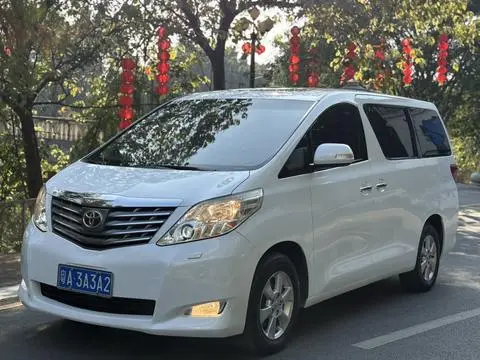 Toyota 埃尔法 2011