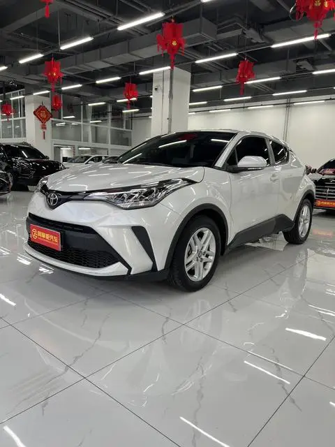 Toyota C-HR 2023