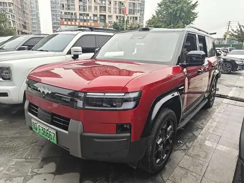 BYD Leopard 钛7 PHEV 2025