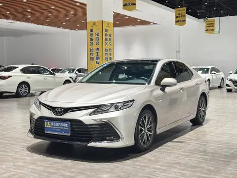 Toyota Camry 2021