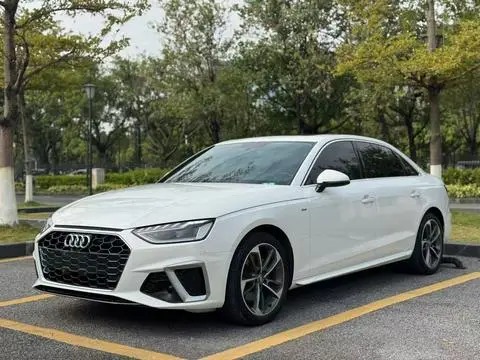 Audi A4L 2020 — фото 1