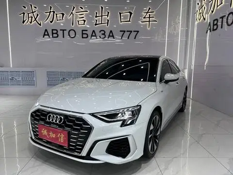 Audi A3 2022 — фото 1
