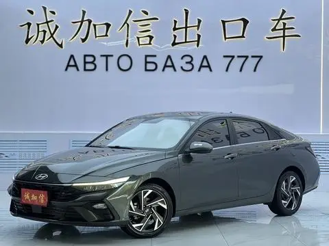 Hyundai Elantra 2023