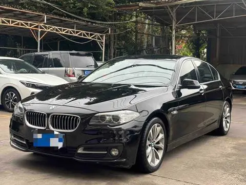 BMW 5 Series 2017 — фото 1
