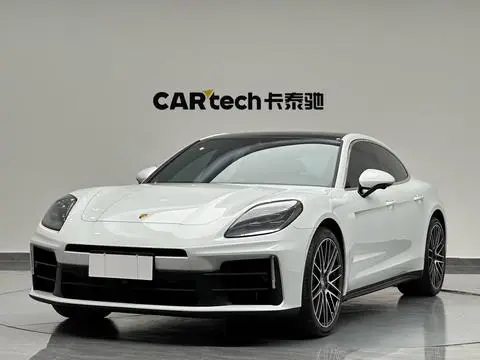 Porsche Panamera 2024