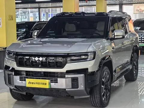 BYD Leopard 8 2025