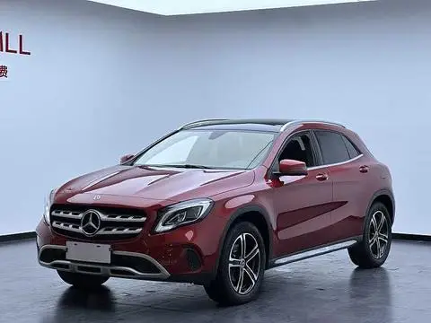 Mercedes-Benz GLA 2018 — фото 1