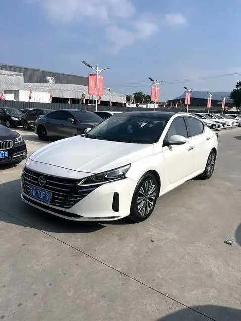 Nissan Teana 2022