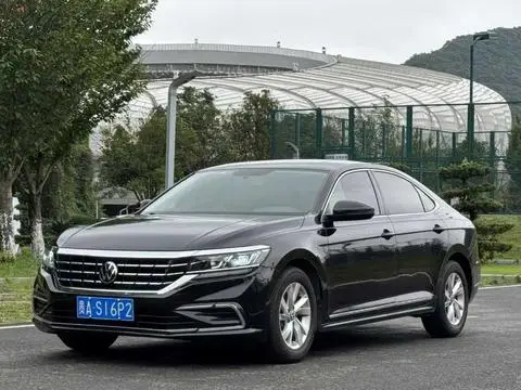 Volkswagen Passat 2021 — фото 1