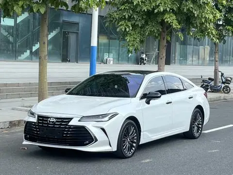 Toyota 亚洲龙 2023 — фото 1