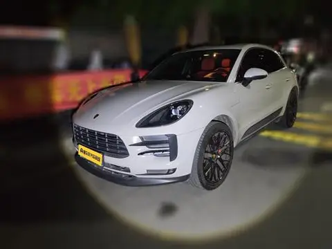 Porsche Macan 2021
