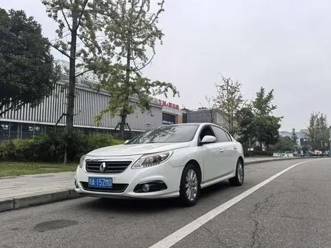 Renault 纬度 2013