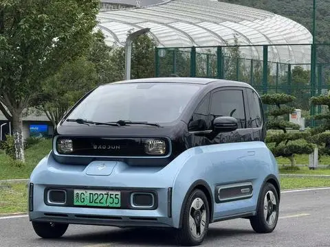 Baojun E300 2020