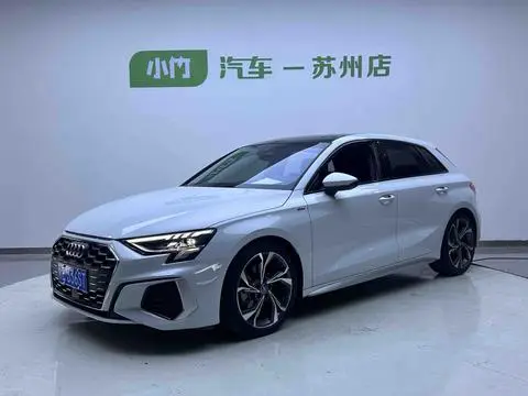 Audi A3 2021 — фото 1