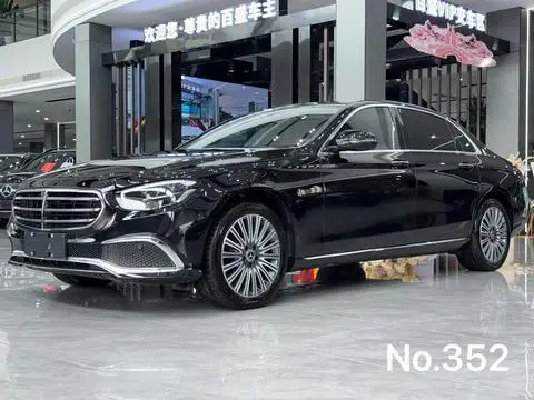 Mercedes-Benz E-Class 2022