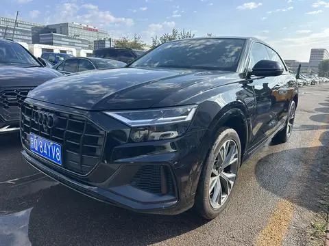 Audi Q8 2021