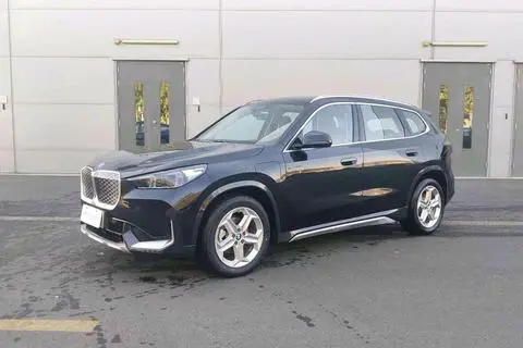 BMW iX1 2025