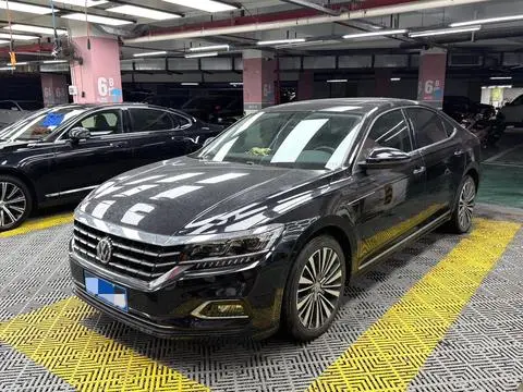 Volkswagen Passat 2019 — фото 1