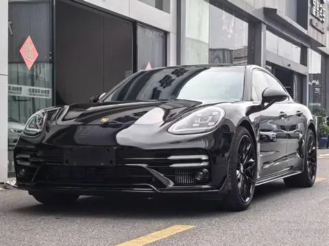 Porsche Panamera 2022