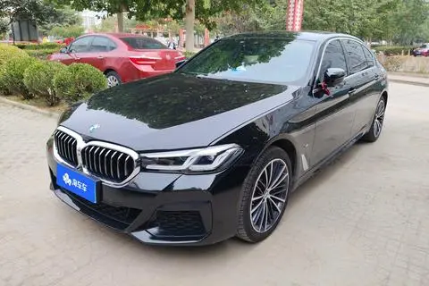 BMW 5 Series 2023 — фото 1