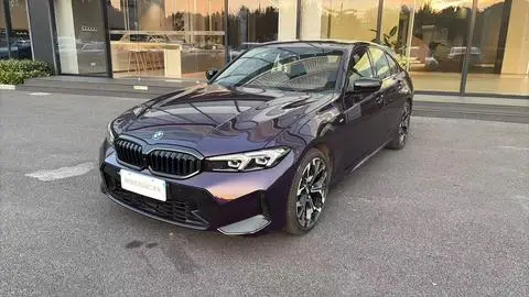 BMW 3 Series 2025 — фото 1