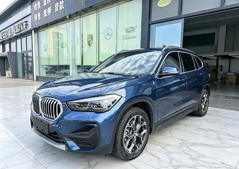 BMW X1 2022 — фото 1
