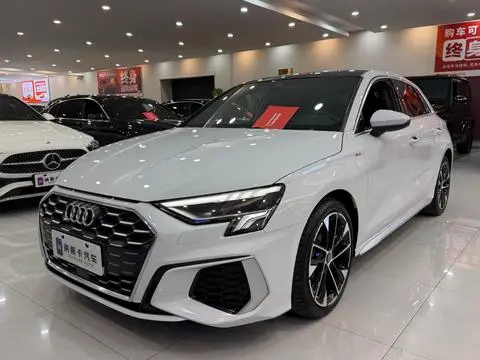 Audi A3 2023 — фото 1