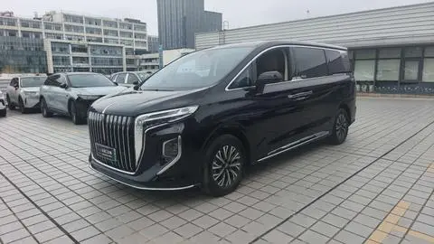 Hongqi HQ9 PHEV 2024 — фото 1