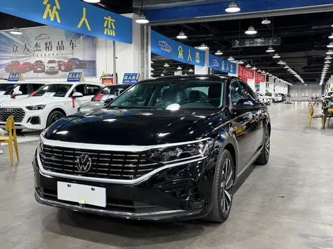 Volkswagen Passat 2022