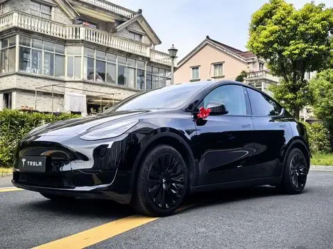 Tesla Model Y 2022 — фото 1