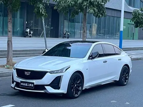 Cadillac CT5 2023 — фото 1
