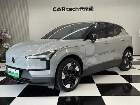 Volvo EX30 2025