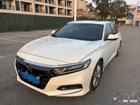 Honda Accord 2018 — фото 1