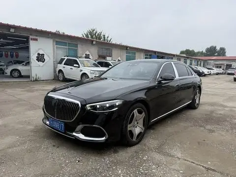 Mercedes-Benz 迈巴赫S-Class 2023