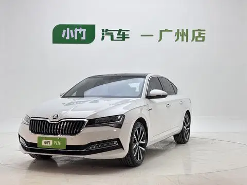 Skoda Superb 2023 — фото 1
