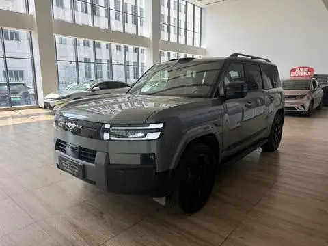BYD Leopard 钛7 PHEV 2025