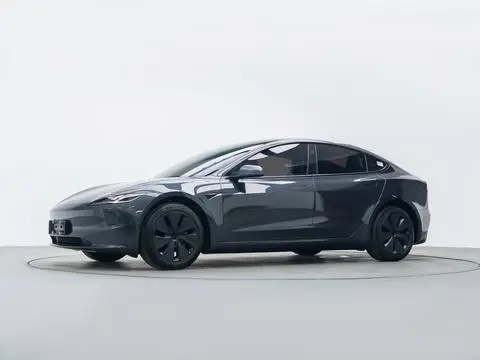 Tesla Model 3 2023 — фото 1
