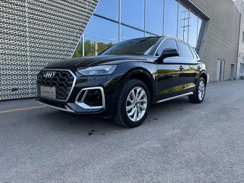 Audi Q5L 2022 — фото 1