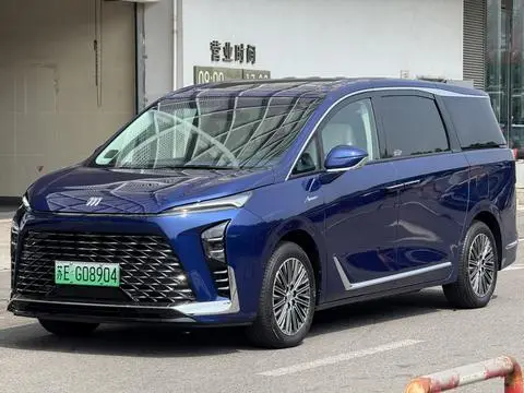 Buick GL8 PHEV 2024