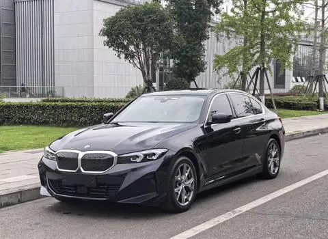 BMW i3 2025 — фото 1