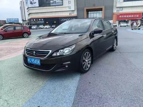 Peugeot 408 2015
