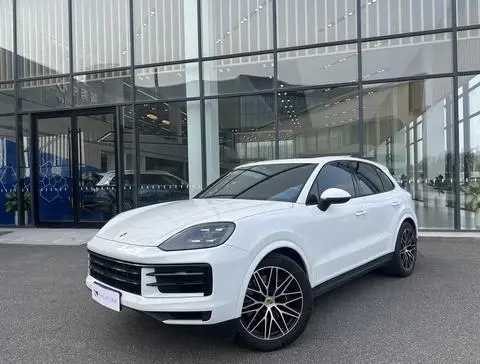 Porsche Cayenne 2024 — фото 1