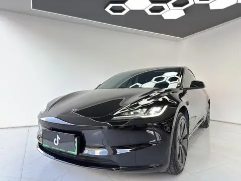 Tesla Model 3 2023 — фото 1