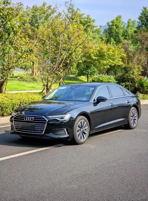 Audi A6L 2019 — фото 1