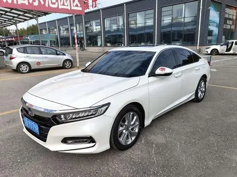 Honda Accord 2018 — фото 1